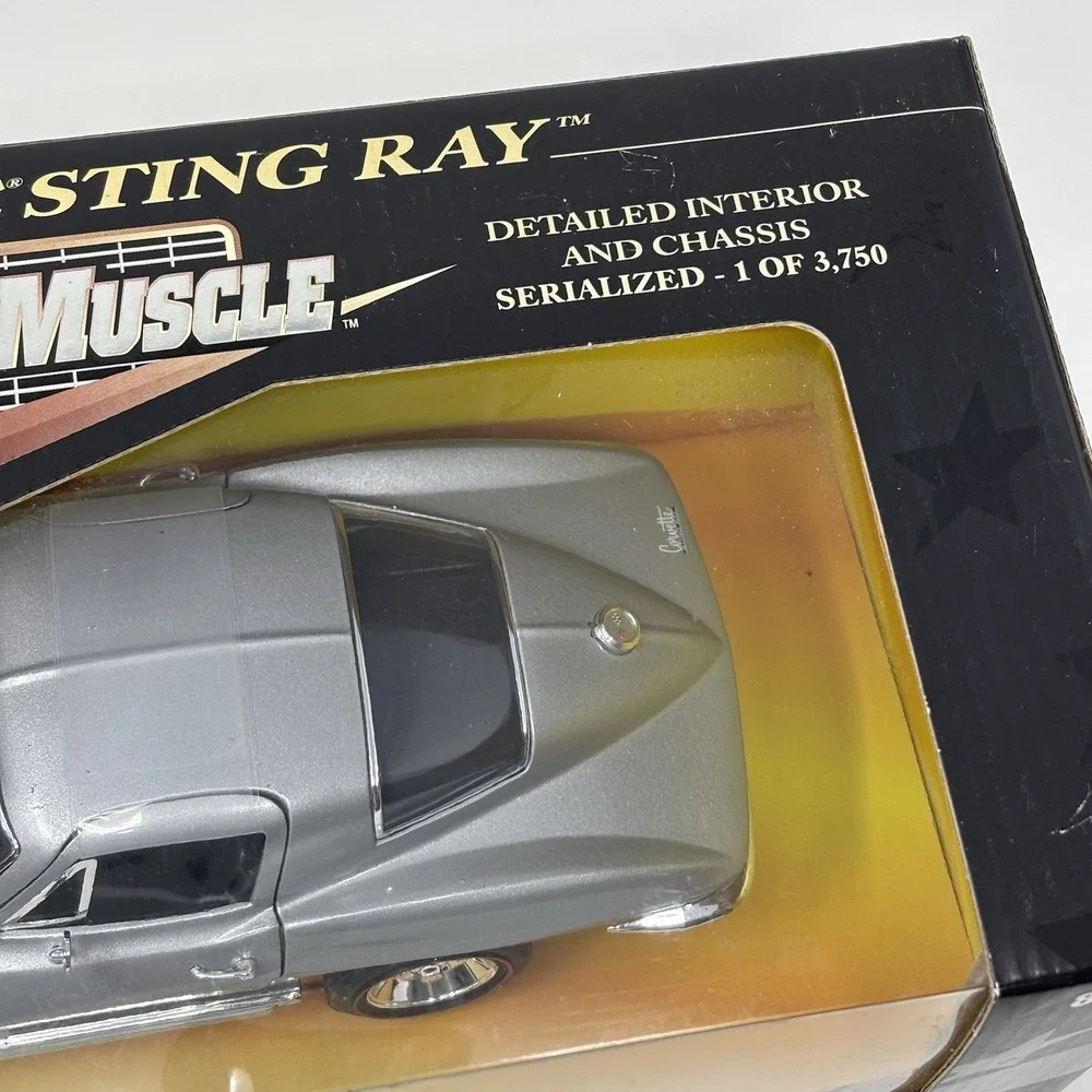 1967 Chevrolet Corvette Sting Ray Silver 1:18 ERTL Limited Edition SEALED